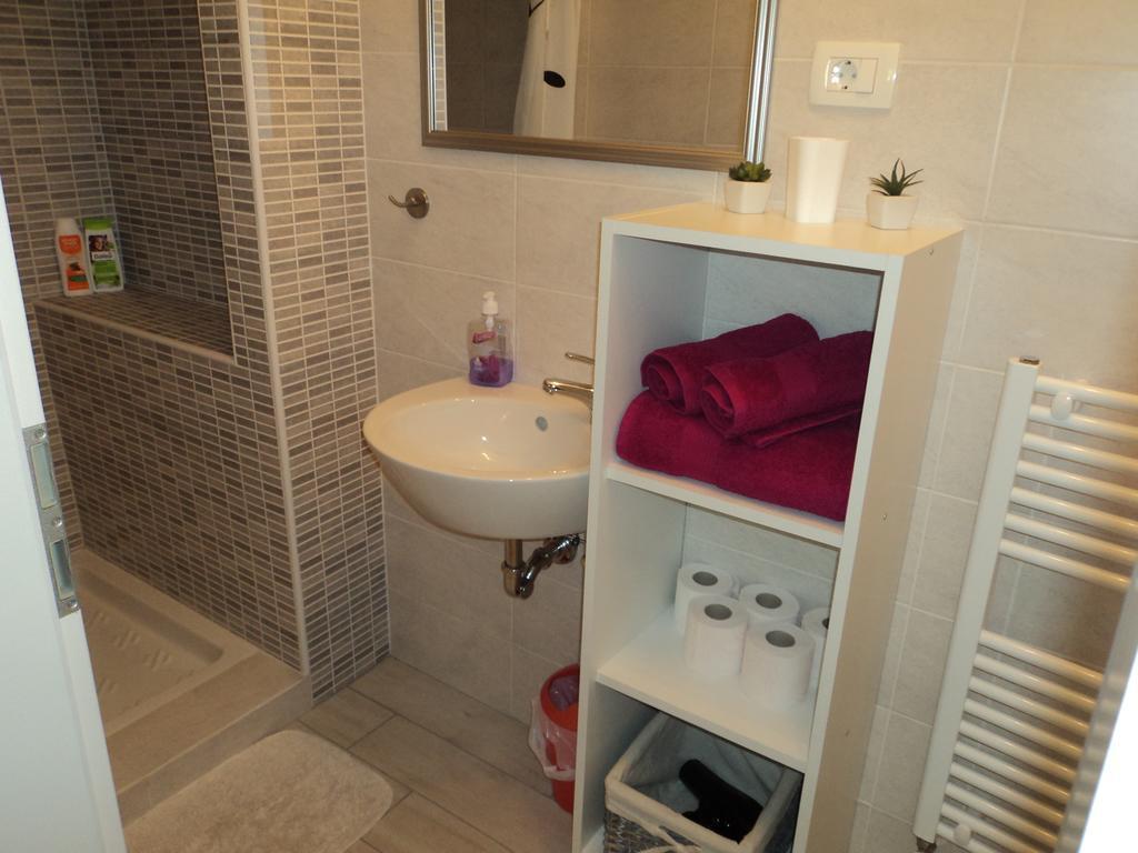 Studio Apartment Md Roč Rom bilde