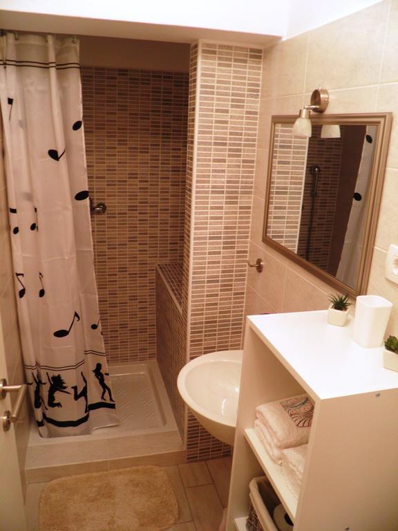 Studio Apartment Md Roč Rom bilde